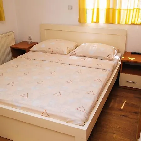 住宿加早餐酒店 Jezero Laminci 格拉迪什卡