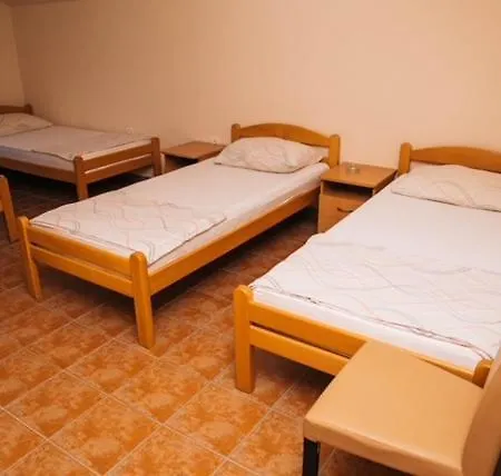 Jezero Laminci Bed & Breakfast