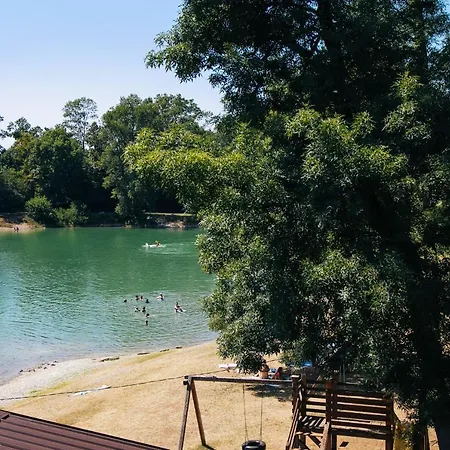 Jezero Laminci Bed & Breakfast Bosanska Gradiska
