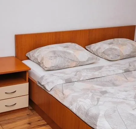 Jezero Laminci Bed & Breakfast