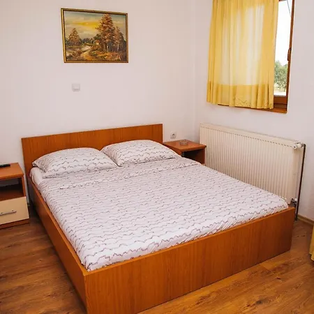 Jezero Laminci 3* 格拉迪什卡